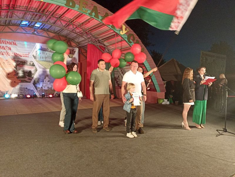 Яркий финал празднования Дня Независимости в Костюковичах