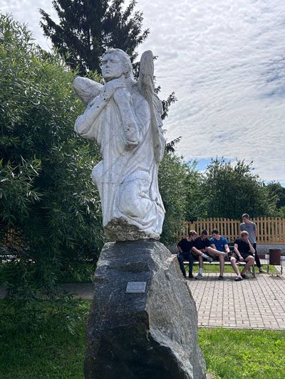 Костюковичская молодежь посетила достопримечательности Мстиславщины Костюковичская молодежь посетила достопримечательности Мстиславщины