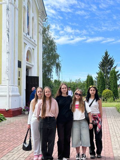 Костюковичская молодежь посетила достопримечательности Мстиславщины Костюковичская молодежь посетила достопримечательности Мстиславщины