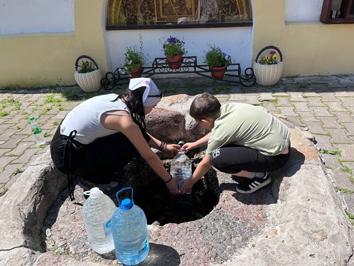 Костюковичская молодежь посетила достопримечательности Мстиславщины Костюковичская молодежь посетила достопримечательности Мстиславщины