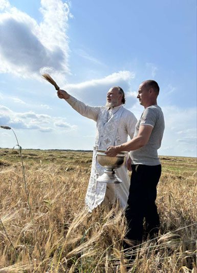 Праздник первого снопа отметили на Костюковщине Праздник первого снопа отметили на Костюковщине