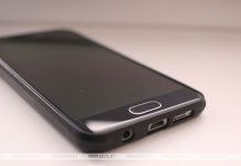 Кому разрешат пользоваться мобильниками в школе, рассказал министр образования