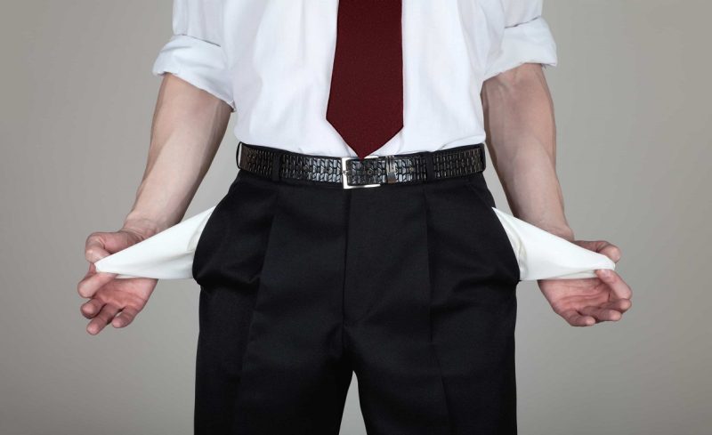 Играть в азартные игры – убивать время и терять деньги