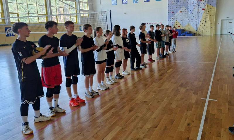 Соревнования по волейболу среди детей и подростков прошли в Костюковичах