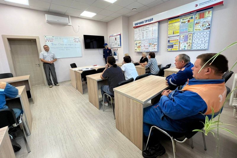 Диалоговая площадка «Работающая молодежь - повышение мотивации и государственная поддержка» состоялась в Костюковичском РЭС 