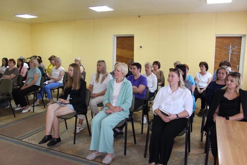 С рабочим визитом Костюковичский район посетила Инесса Короткевич