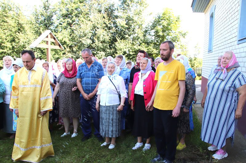 Праздник святой Марии Магдалины отметили в Костюковичах Богослужением и Крестным ходом