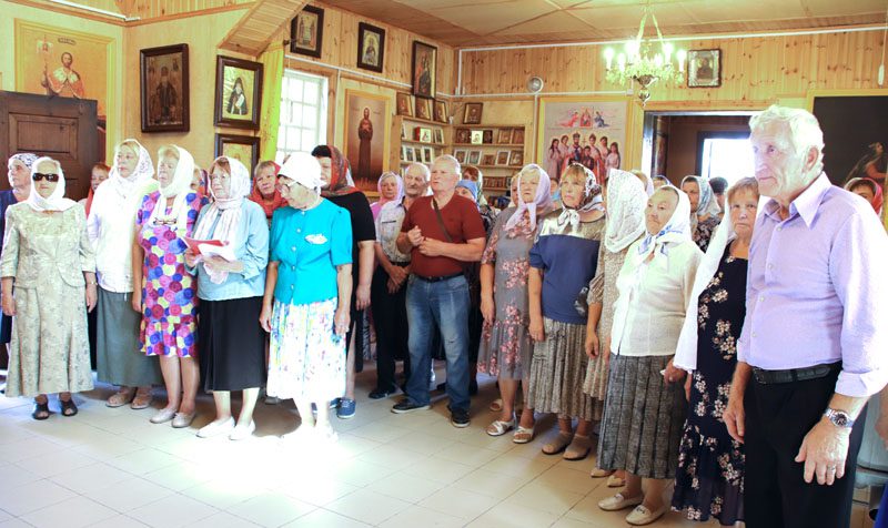 Праздник святой Марии Магдалины отметили в Костюковичах Богослужением и Крестным ходом