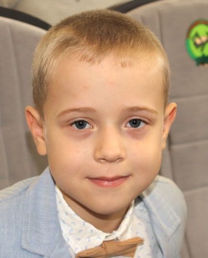 В Костюковичском лесхозе первоклассникам вручили подарки ко Дню знаний