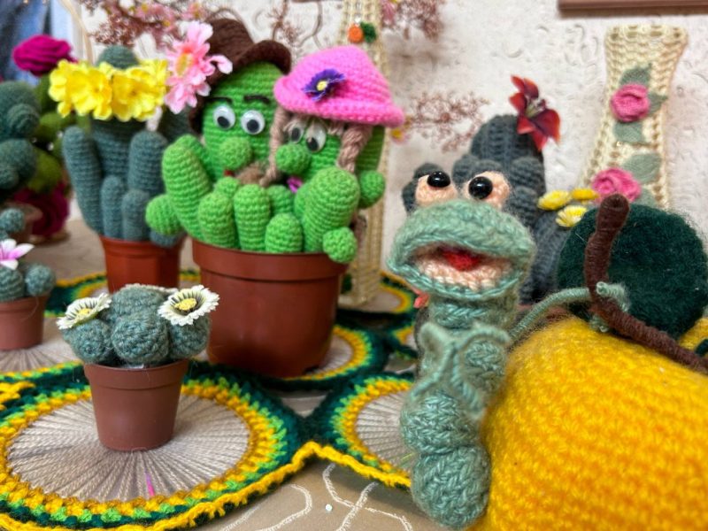 В Костюковичах открылась юбилейная выставка детской школы изобразительных искусств