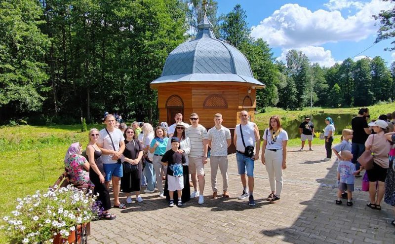 Костюковичские правоохранители посетили достопримечательности Могилевщины