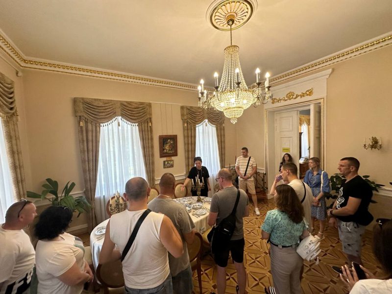 Костюковичские правоохранители посетили достопримечательности Могилевщины