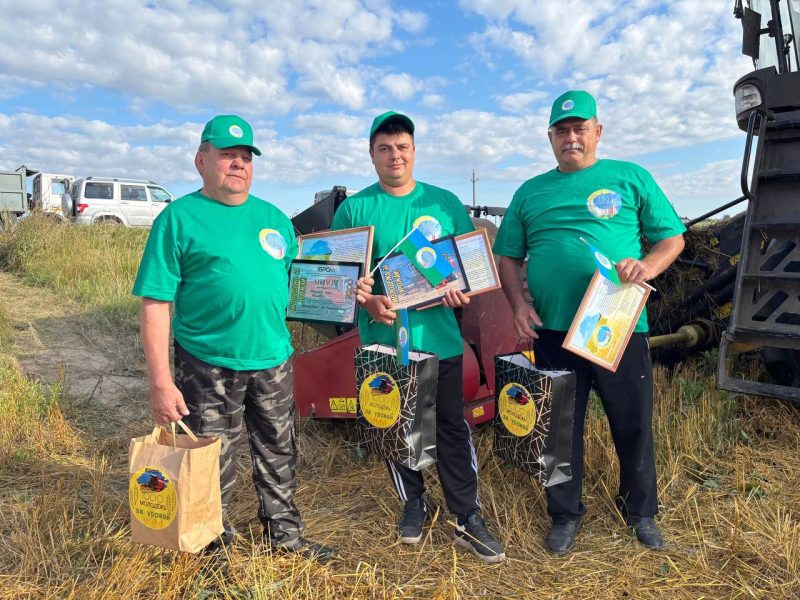 Список тысячников на жатве пополнили труженики КСУП «Селецкое»