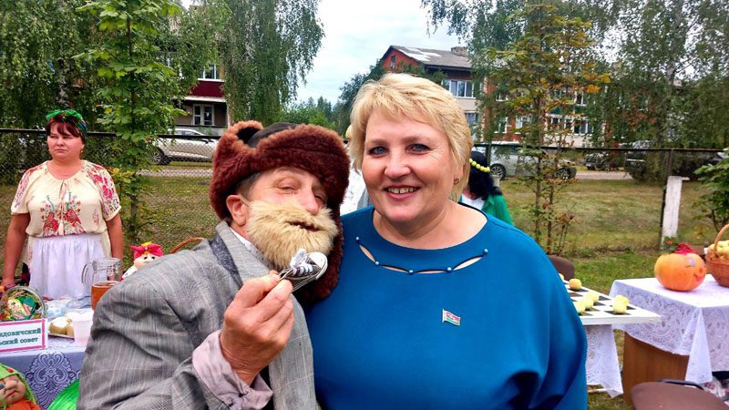 Ежегодный Яблочный Спас отпраздновали в Костюковичском районе Ежегодный Яблочный Спас отпраздновали в Костюковичском районе