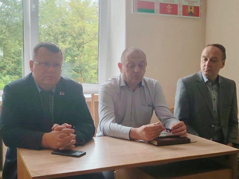 Информационная группа главы Костюковичского района встретилась с коллективом райЦГиЭ