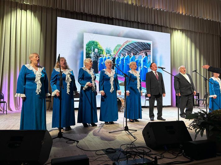 45 лет творческого пути. Народный хор ветеранов труда подтвердил свое звание на сцене РЦК