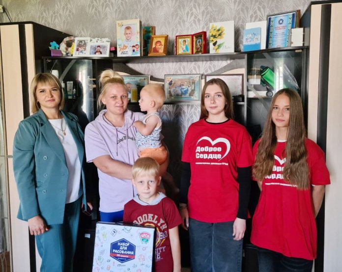 В Костюковичском районе продолжается акция БРСМ «В школу с Добрым Сердцем»