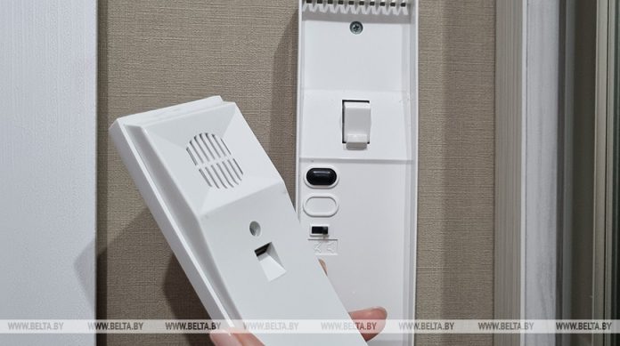 Как не стать жертвой «домофонных» аферистов, рассказали в МВД