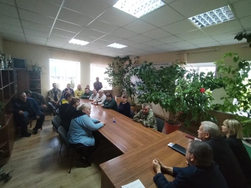 18 сентября с трудовыми коллективами организаций прошла встреча "День народного единства: значение мира и согласия" 18 сентября с трудовыми коллективами организаций прошла встреча "День народного единства: значение мира и согласия"