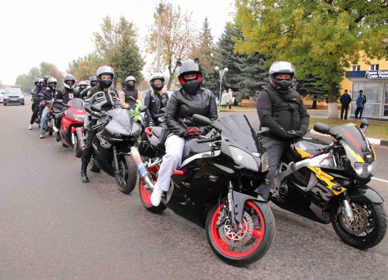 ФОТОФАКТ: Праздничный автопробег прошел в Костюковичском районе