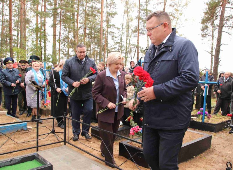 ФОТОФАКТ: Праздничный автопробег прошел в Костюковичском районе