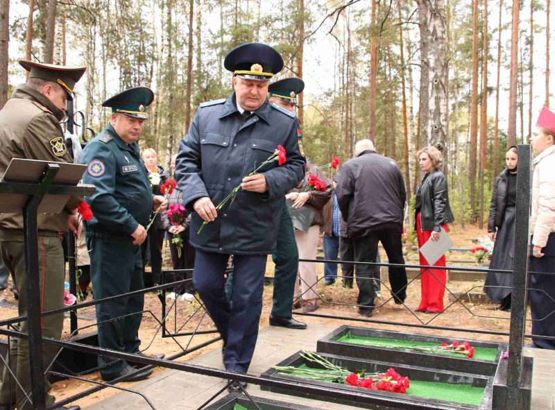ФОТОФАКТ: Праздничный автопробег прошел в Костюковичском районе