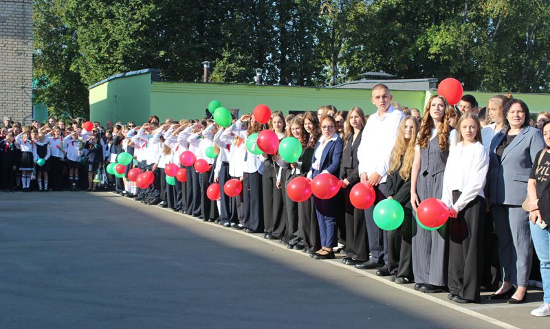 Трогательный День знаний прошел в Костюковичской средней школе №2