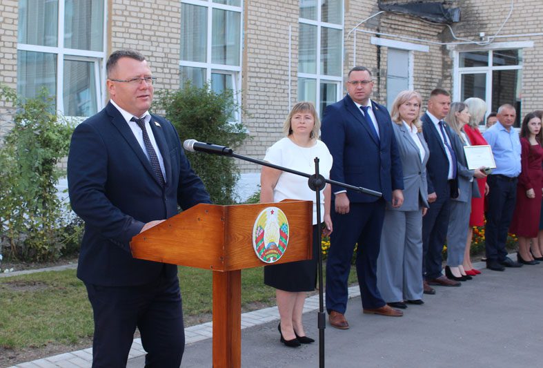 Трогательный День знаний прошел в Костюковичской средней школе №2