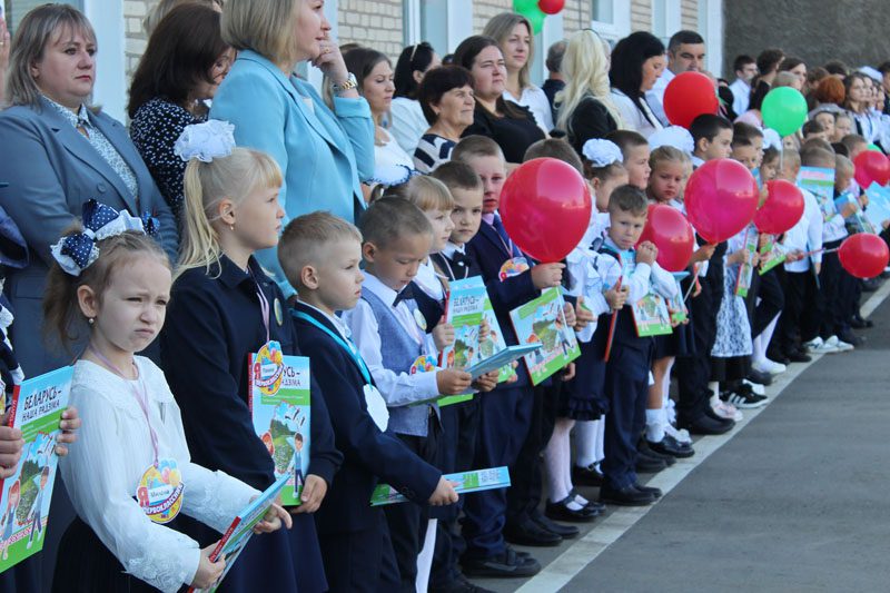 Трогательный День знаний прошел в Костюковичской средней школе №2