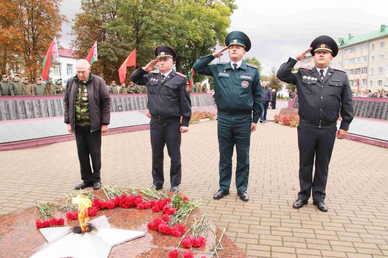 ФОТОФАКТ: Митинг-реквием «Вечный огонь памяти» в Костюковичах