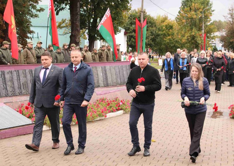 ФОТОФАКТ: Митинг-реквием «Вечный огонь памяти» в Костюковичах
