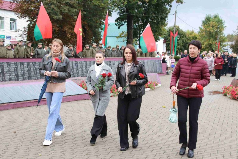 ФОТОФАКТ: Митинг-реквием «Вечный огонь памяти» в Костюковичах