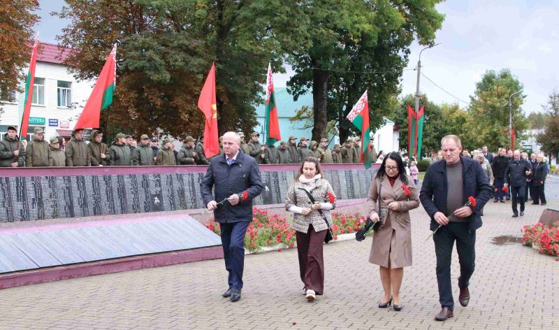 ФОТОФАКТ: Митинг-реквием «Вечный огонь памяти» в Костюковичах