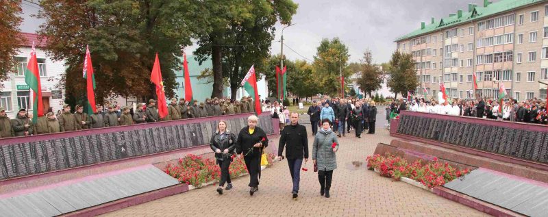 ФОТОФАКТ: Митинг-реквием «Вечный огонь памяти» в Костюковичах