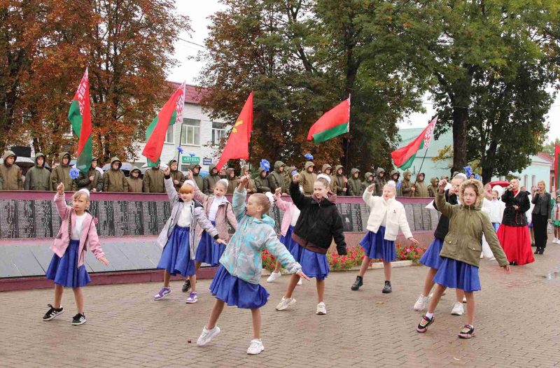 ФОТОФАКТ: Митинг-реквием «Вечный огонь памяти» в Костюковичах