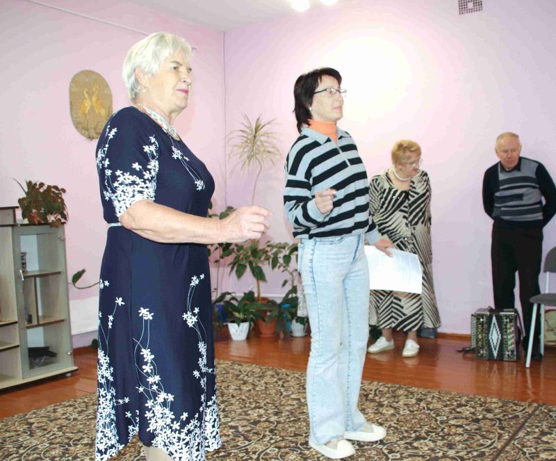 Внимание и тепло - одиноким пожилым гражданам