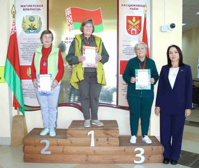 ФОТОФАКТ: Марафон скандинавской ходьбы прошел в Костюковичах