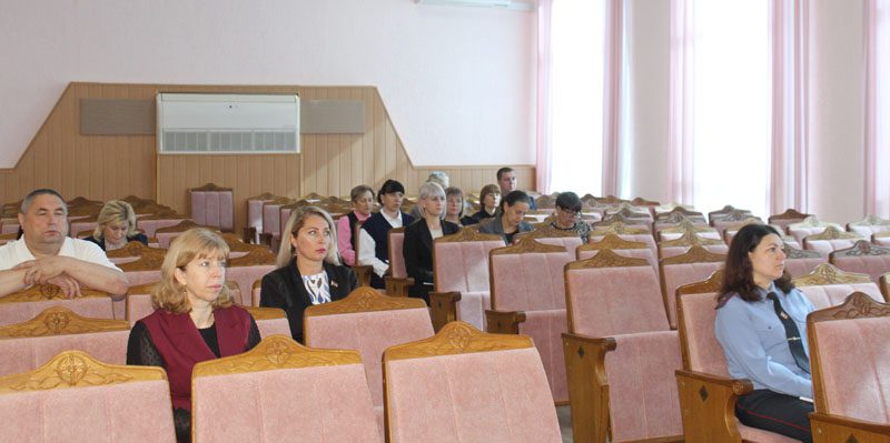 Заседание комиссии по делам несовершеннолетних состоялось в Костюковичском райисполкоме Заседание комиссии по делам несовершеннолетних состоялось в Костюковичском райисполкоме