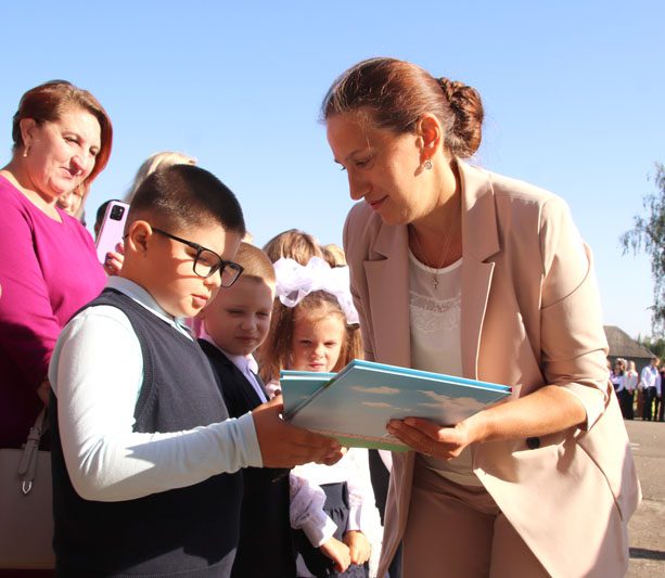 ФОТОФАКТ: Как отметили День знаний в Костюковичской средней школе №1