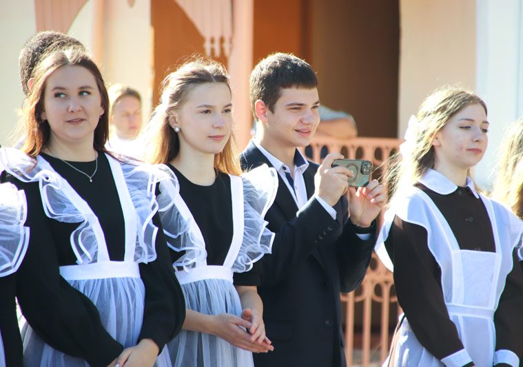 ФОТОФАКТ: Как отметили День знаний в Костюковичской средней школе №1