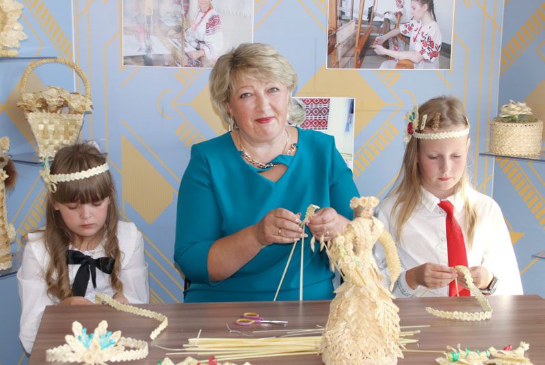 Костюковичская школа изобразительных искусств отметила свое 20-летие