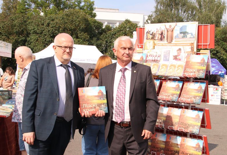 ФОТАФАКТ: Святочная Ліда ў аб'ектыве нашых карэспандэнтаў