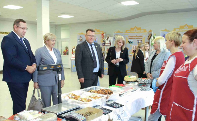 ФОТОФАКТ: В Костюковичах отпраздновали День народного единства