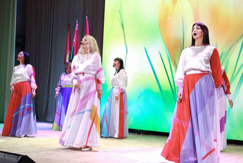 ФОТОФАКТ: В Костюковичах отпраздновали День народного единства