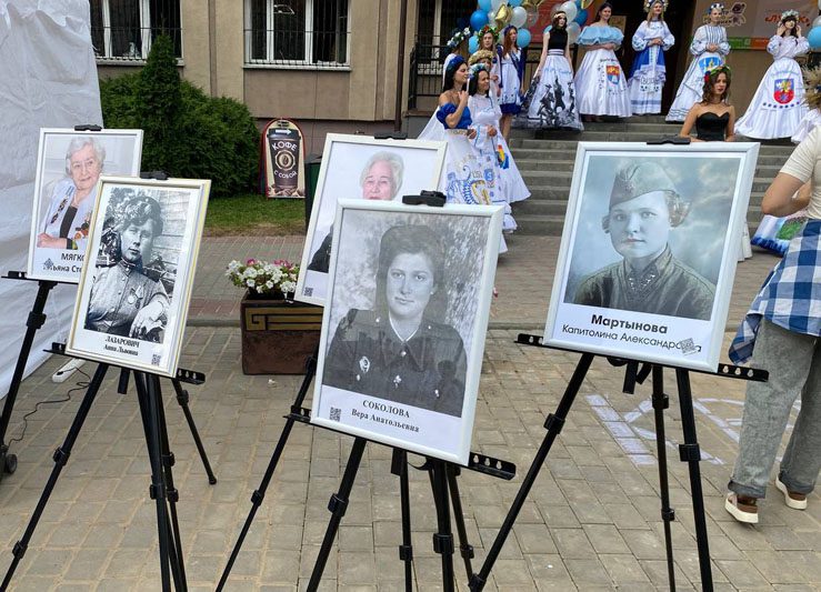 ФОТАФАКТ: Святочная Ліда ў аб'ектыве нашых карэспандэнтаў