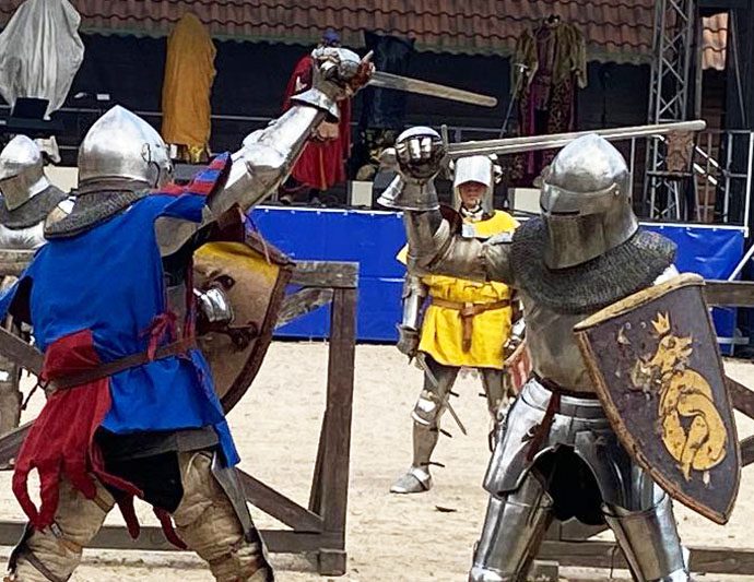 ФОТАФАКТ: Святочная Ліда ў аб'ектыве нашых карэспандэнтаў