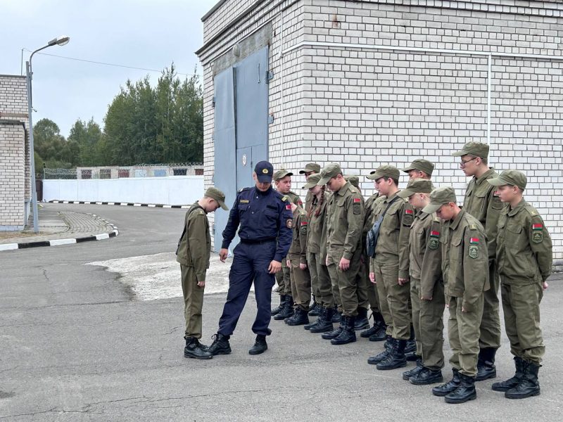 Новый учебный год начался у воспитанников военно-патриотического клуба «Зубр»