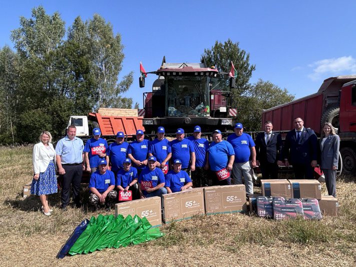 Герои дня: передовиков жатвы чествовали в филиале № 1 «Цемагро»