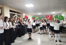 Торжественная линейка, посвященная Дню народного единства, прошла в Костюковичской средней школе №4