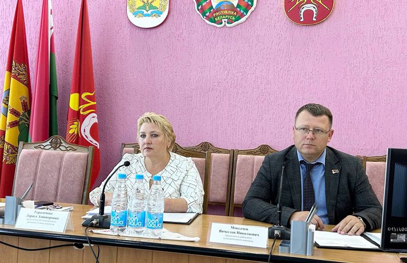 Очередная четырнадцатая сессия районного Совета депутатов состоялась в Костюковичах Очередная четырнадцатая сессия районного Совета депутатов состоялась в Костюковичах